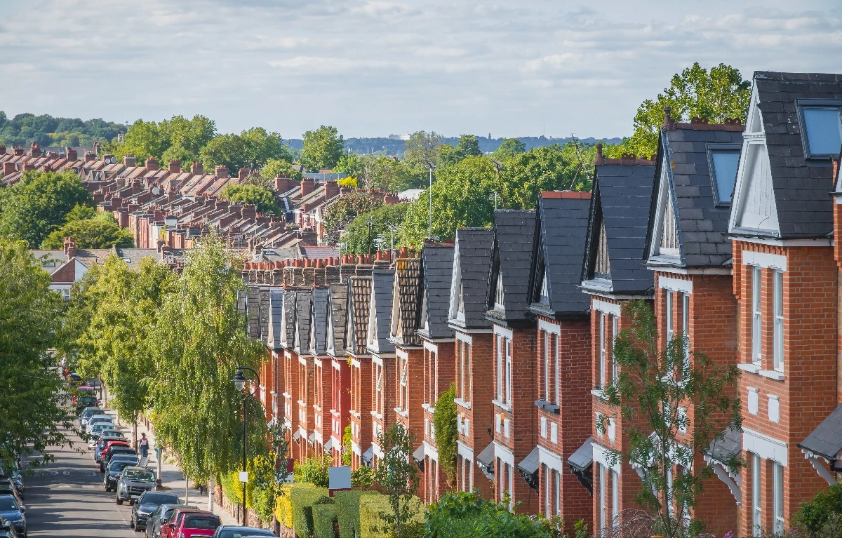 The UK’s Non-Resident Landlord Scheme: How This Impacts Overseas Expats With a British Rental Portfolio