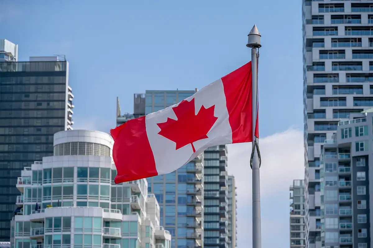Managing UK Investment and Savings Assets When Relocating to Canada